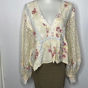 Super cute free people long sleeve top blouse XSmall